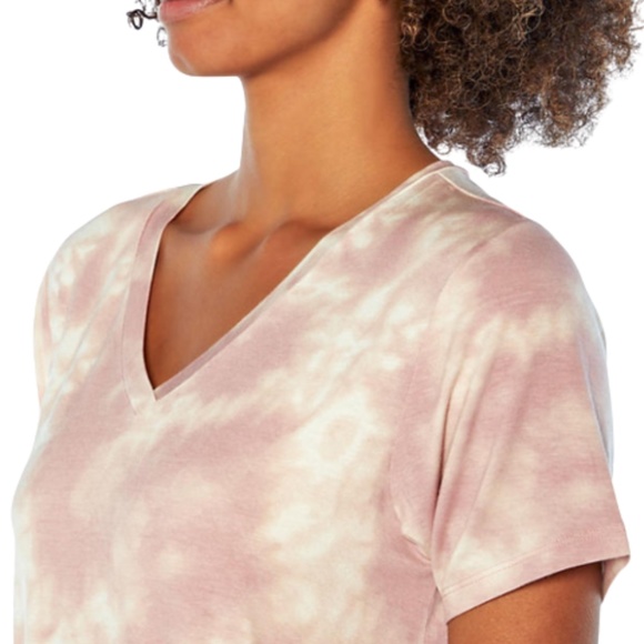 NEW Wildfox 3-Piece Short Set With Scrunchie Sz Med. 🎉Host Pick🎉 - Picture 5 of 8